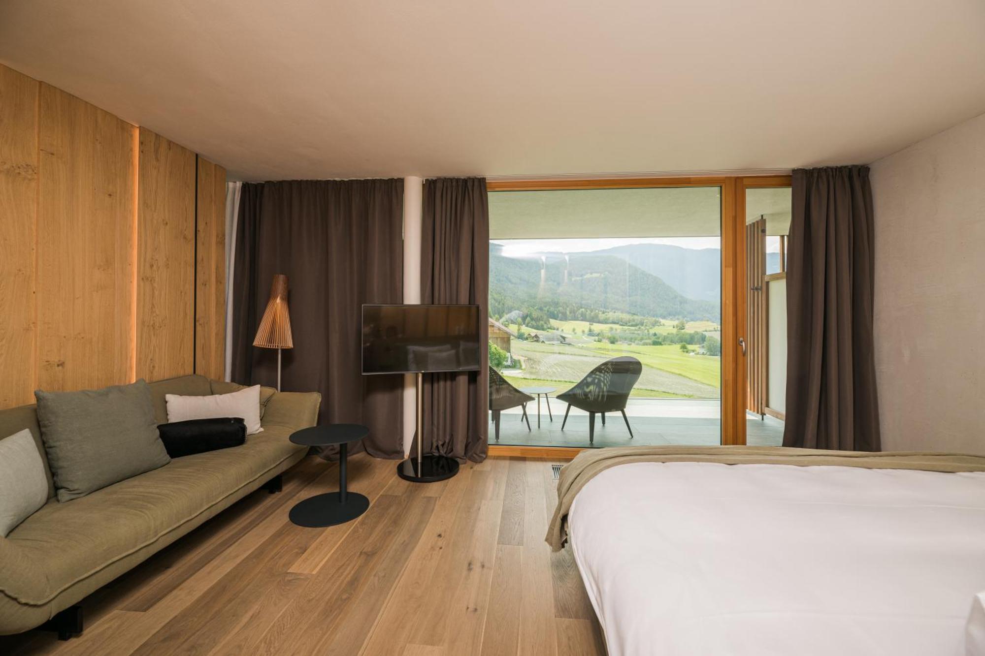 Hotel Winkler Sport & Spa Resort San Lorenzo di Sebato Exterior photo